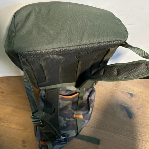 Eddie Bauer Bygone 25L Topload Pack, NEVER USED - Picture 5 of 5